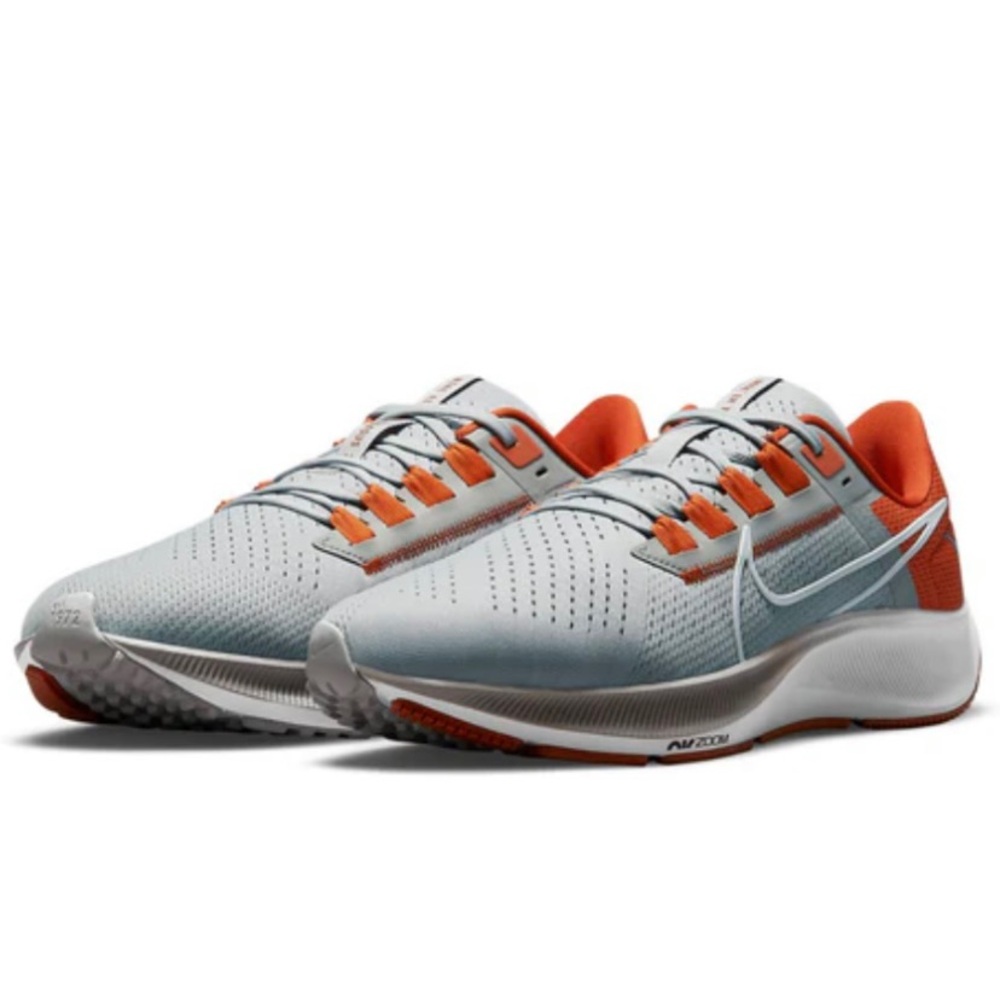 Nike Texas Longhorn Pegasus Youth size 4.5